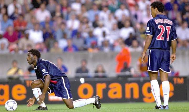 okocha and ronaldinho freekick2434700968099846791.